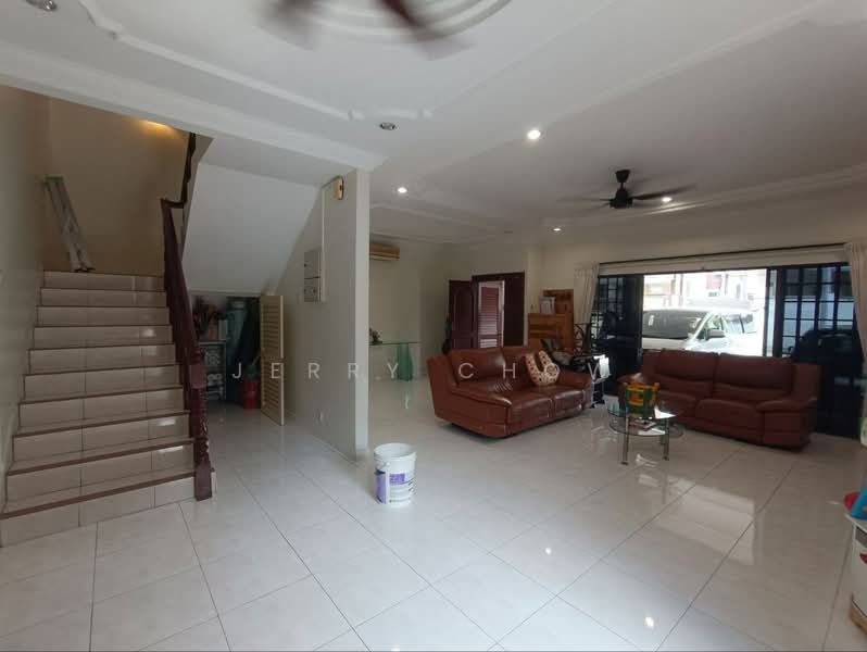 Rumah Berkembar untuk Dijual di Taman Mansion (Ipoh) - Jerry Chow - Living Room - PropertyGuru.com.my