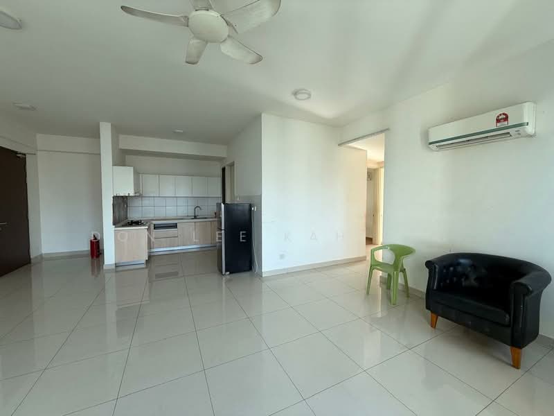 Kondominium untuk Disewa di Lake Point Residence - Don Lee Kah Hou - Living Room - PropertyGuru.com.my