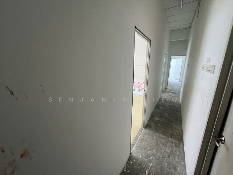 Shop / Office for Rent in Bangi (Selangor) - Benjamin Siew - Corridor - PropertyGuru.com.my