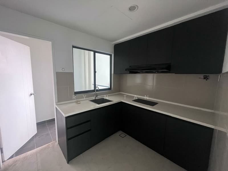 Kondominium untuk Dijual di Boulevard Residence - Ryan Tan - Kitchen - PropertyGuru.com.my