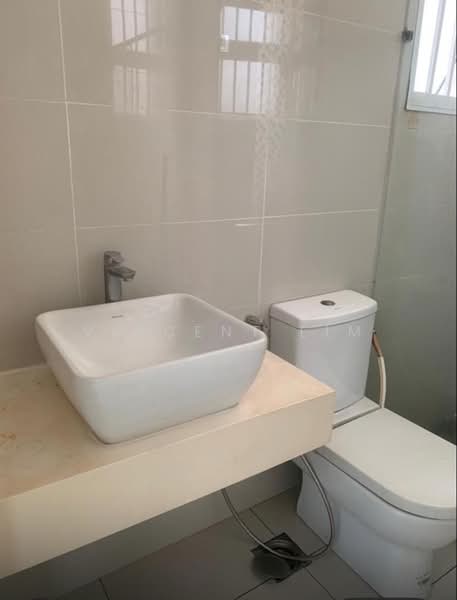 Service Residence for Rent at Skypod Residence - Vincent Lim - Bathroom - PropertyGuru.com.my