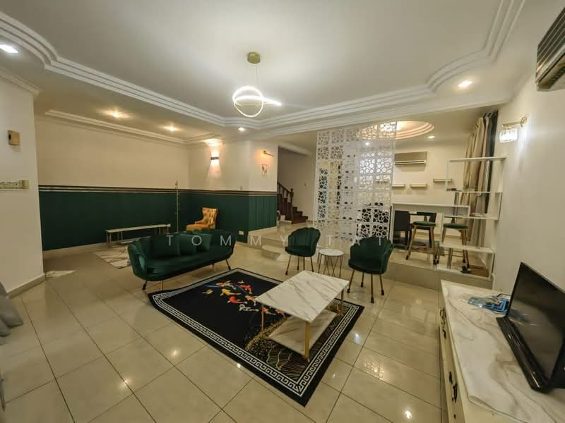 Semi-Detached House for Rent in Taman Perling (Perling) - Tommy Tai - Living Room - PropertyGuru.com.my