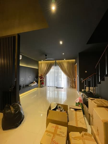 Rumah Teres 2-Tingkat untuk Dijual di Setia Eco Glades (Cyberjaya) - Johnny Leong - Living Room - PropertyGuru.com.my