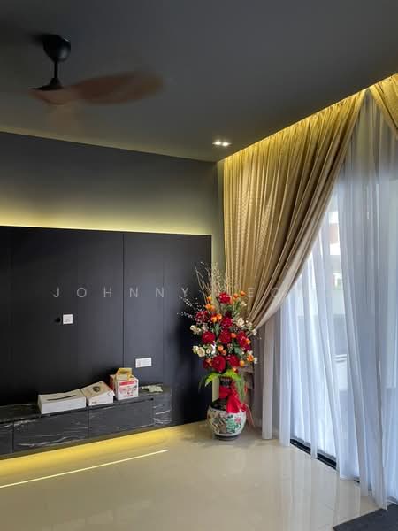 Rumah Teres 2-Tingkat untuk Dijual di Setia Eco Glades (Cyberjaya) - Johnny Leong - Living Room - PropertyGuru.com.my