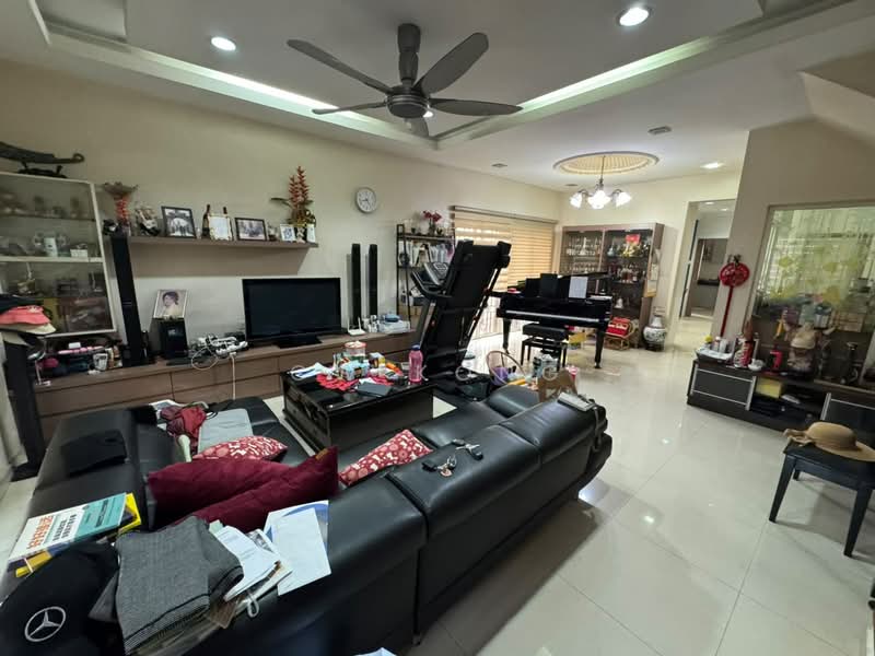 2-storey Terraced House for Sale in Sunway Spk (Kuala Lumpur) - CW Kong - Living Room - PropertyGuru.com.my