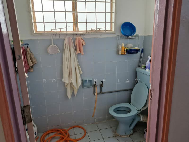Condominium for Sale at Vista Perdana - Rosaline Law - Bathroom - PropertyGuru.com.my