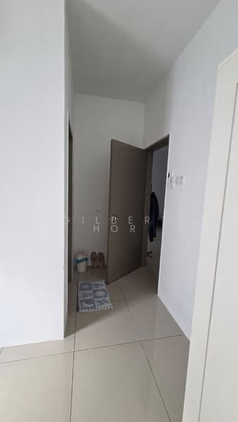 Condominium for Rent at Platinum Splendor Residence - Gilbert Hor - Corridor - PropertyGuru.com.my