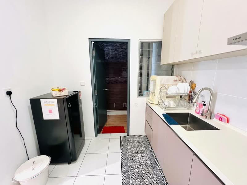 Service Residence for Sale at Kita Impian @ Cybersouth - Hawa Ibrahim - Kitchen - PropertyGuru.com.my