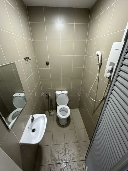 Servis Apartment untuk Disewa di Reflection Residences - Shirley Chan - Bathroom - PropertyGuru.com.my