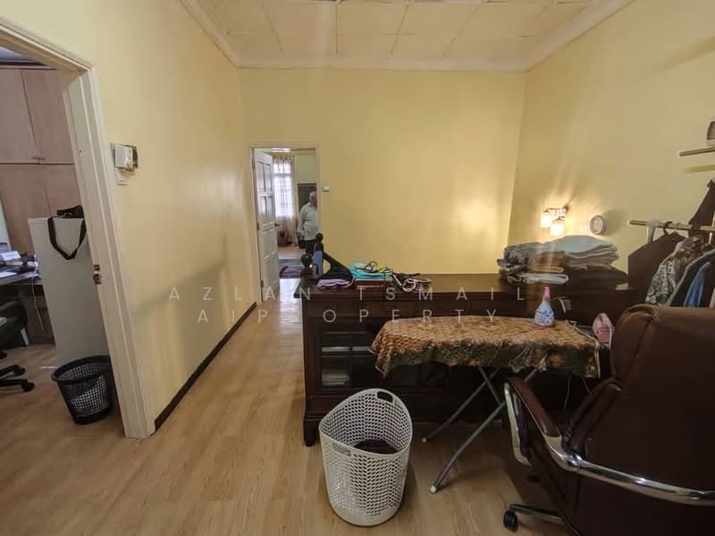 2-storey Terraced House for Sale in Bandar Baru Uda (Johor Bahru) - Azlan Ismail aiproperty - Interior - PropertyGuru.com.my