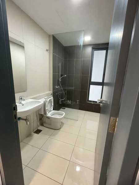 Kondominium untuk Disewa di One Cochrane Residence - Vincent Lee - Bathroom - PropertyGuru.com.my