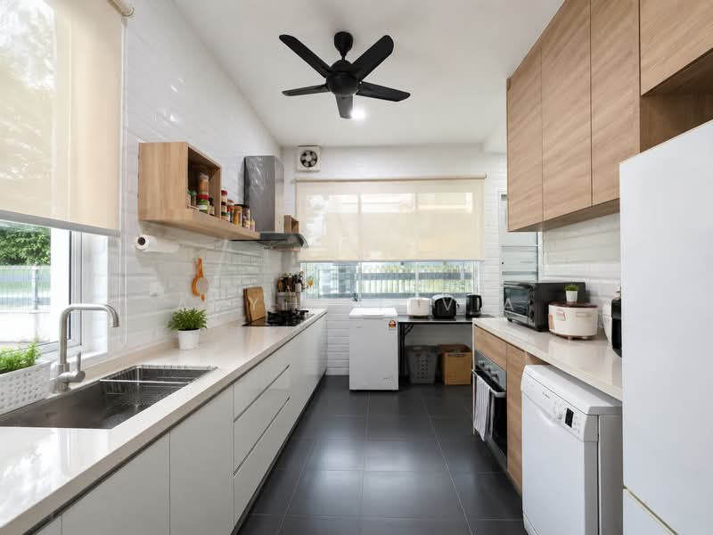 2-storey Terraced House for Sale in Setia Alam (Selangor) - Amy Oktavia - Kitchen - PropertyGuru.com.my