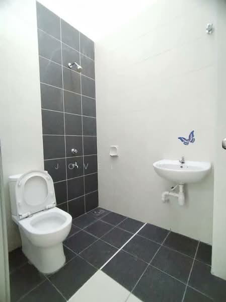 2-storey Terraced House for Sale in Bandar Dato Onn (Tebrau) - Jovel Lim - Bathroom - PropertyGuru.com.my