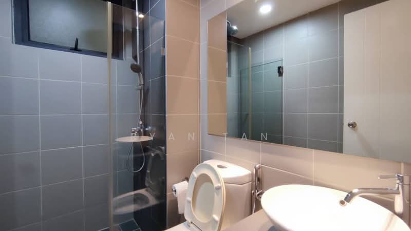 Kondominium untuk Dijual di Boulevard Residence - Ryan Tan - Bathroom - PropertyGuru.com.my