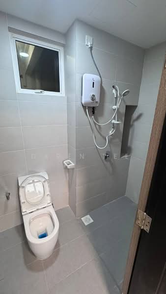 Service Residence for Rent at TRELLIS RESIDENCES - Daren Tee - Bathroom - PropertyGuru.com.my
