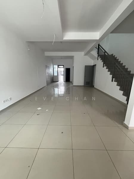 2-storey Terraced House for Rent in Kampung Sentosa Barat (Pasir Gudang) - Eve Chan - Interior living hall - PropertyGuru.com.my
