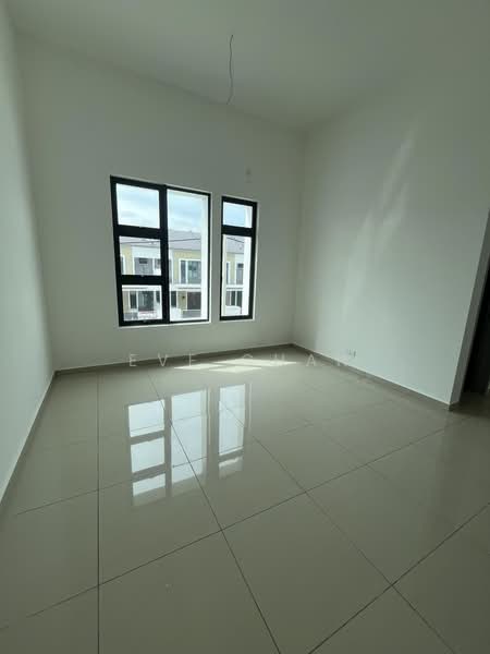 2-storey Terraced House for Rent in Kampung Sentosa Barat (Pasir Gudang) - Eve Chan - Bedroom - PropertyGuru.com.my