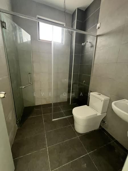 2-storey Terraced House for Rent in Kampung Sentosa Barat (Pasir Gudang) - Eve Chan - Bathroom - PropertyGuru.com.my
