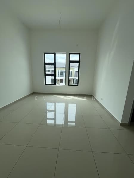 2-storey Terraced House for Rent in Kampung Sentosa Barat (Pasir Gudang) - Eve Chan - Bedroom - PropertyGuru.com.my