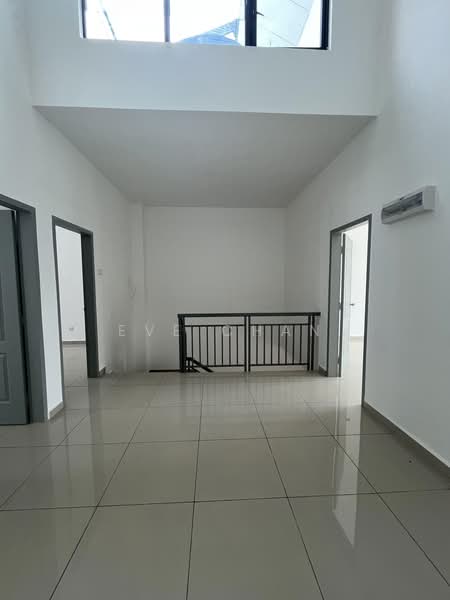 2-storey Terraced House for Rent in Kampung Sentosa Barat (Pasir Gudang) - Eve Chan - Upstair living hall - PropertyGuru.com.my