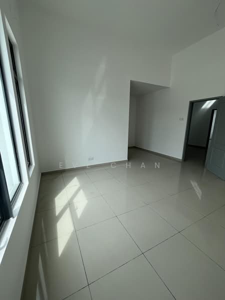 2-storey Terraced House for Rent in Kampung Sentosa Barat (Pasir Gudang) - Eve Chan - Bedroom - PropertyGuru.com.my