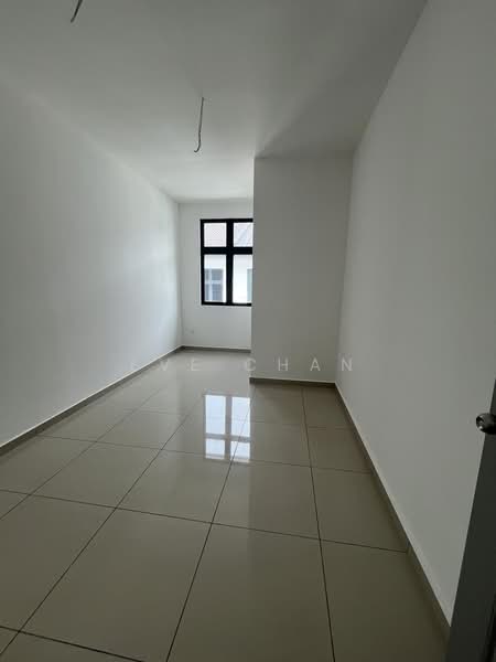 2-storey Terraced House for Rent in Kampung Sentosa Barat (Pasir Gudang) - Eve Chan - Bedroom - PropertyGuru.com.my