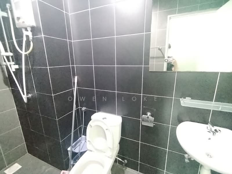Servis Apartment untuk Disewa di The Zizz @ Damansara North - Owen Loke - Bathroom - PropertyGuru.com.my
