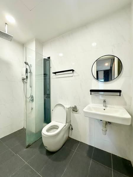 Service Residence for Rent at Reizz Residence - Kin CK - Bathroom - PropertyGuru.com.my