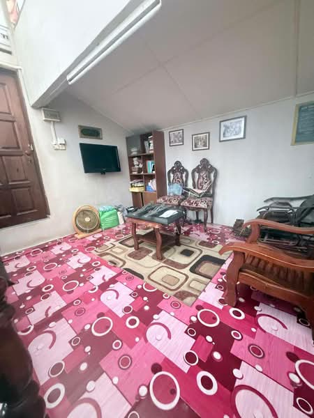 Rumah Teres 1 Tingkat untuk Dijual di Taman Suria (Johor Bahru) - Jeff Ang - Living Room - PropertyGuru.com.my