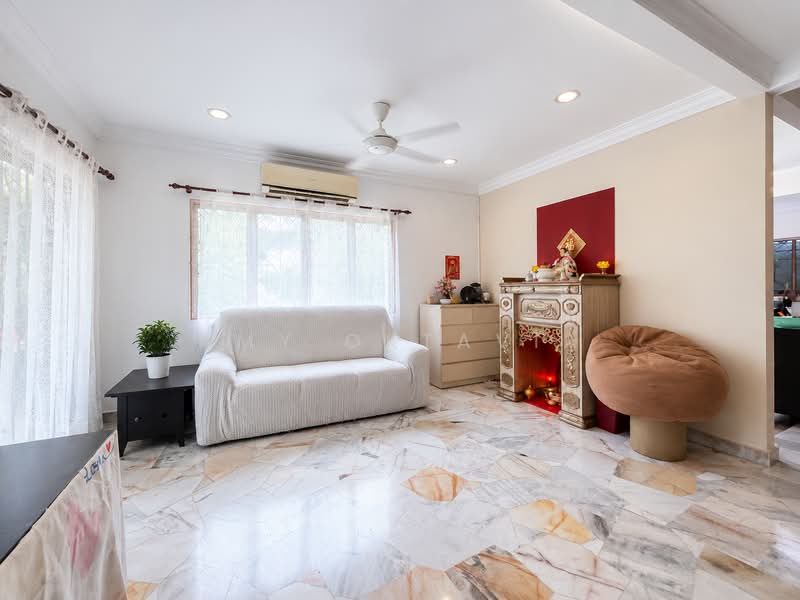 Rumah Teres 2 Tingkat untuk Dijual di Seksyen 8 (Shah Alam) - Amy Oktavia - Living Room - PropertyGuru.com.my