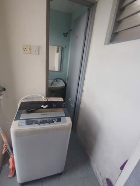 Kondominium untuk Disewa di Rayaria - Datuk Lee Heng - Bathroom - PropertyGuru.com.my