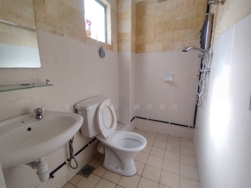 Terraced House for Sale in Taman Bukit Permata (Selayang) - Kevan Wong - Bathroom - PropertyGuru.com.my