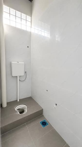 Kilang Teres untuk Disewa di Bandar Sri Damansara (Selangor) - Racheel Chang - Bathroom - PropertyGuru.com.my