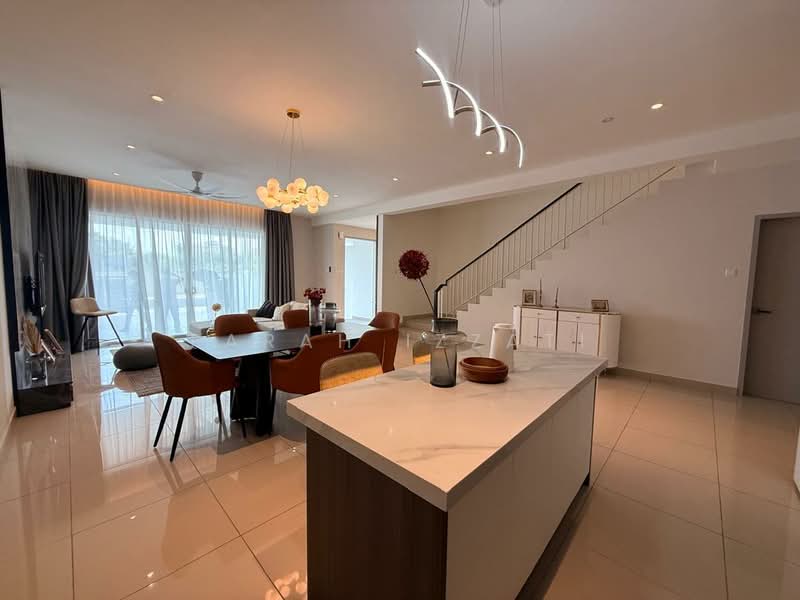 Rumah Teres 2 Tingkat untuk Dijual di Taman Sejati (Klang) - Farah Izzati - Living Room - PropertyGuru.com.my