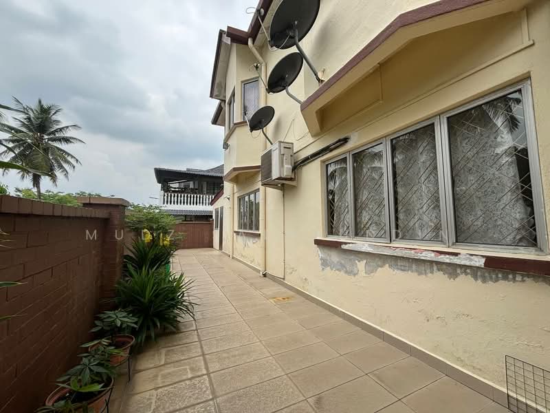 Rumah Teres 2 Tingkat untuk Dijual di Seksyen 8 (Shah Alam) - Mudz Salahuddin - Exterior - PropertyGuru.com.my