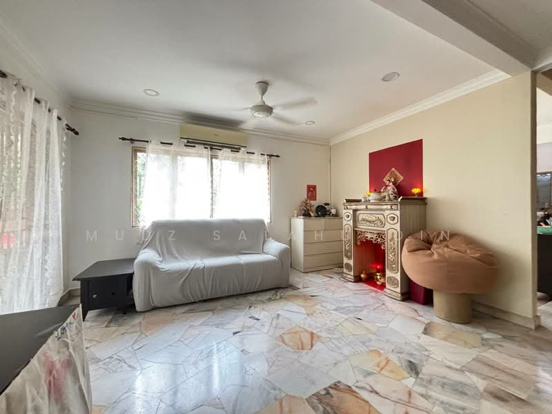 Rumah Teres 2 Tingkat untuk Dijual di Seksyen 8 (Shah Alam) - Mudz Salahuddin - Living Room - PropertyGuru.com.my