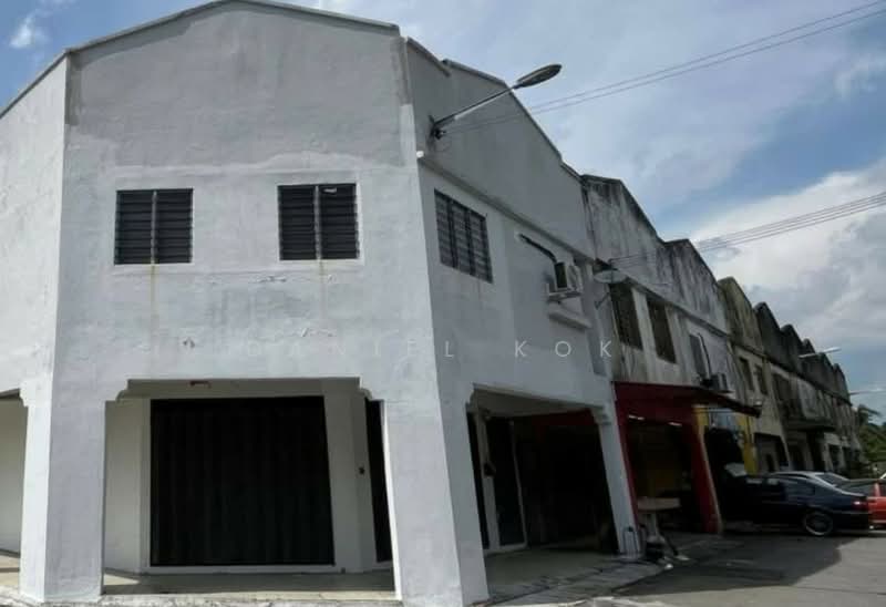 Shop for Sale in Taman Menara Maju (Klang) - Daniel Kok - Exterior - PropertyGuru.com.my