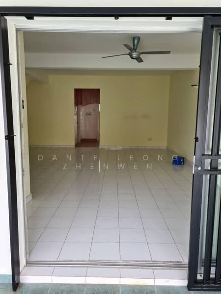 Rumah Teres 2 Tingkat untuk Dijual di Bandar Putra Permai (Seri Kembangan) - Dante Leong Zhenwen - Interior - PropertyGuru.com.my