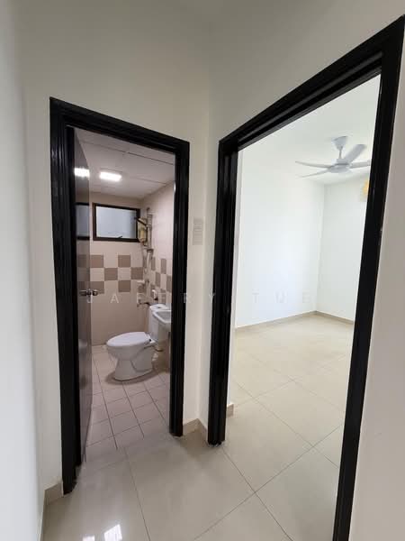 Kondominium untuk Dijual di Royal Domain Sri Putramas 2 - Jaffry Tue - Bathroom - PropertyGuru.com.my