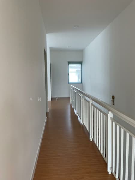 Townhouse for Rent in 16 Sierra (Puchong) - Andy Wong - Corridor - PropertyGuru.com.my