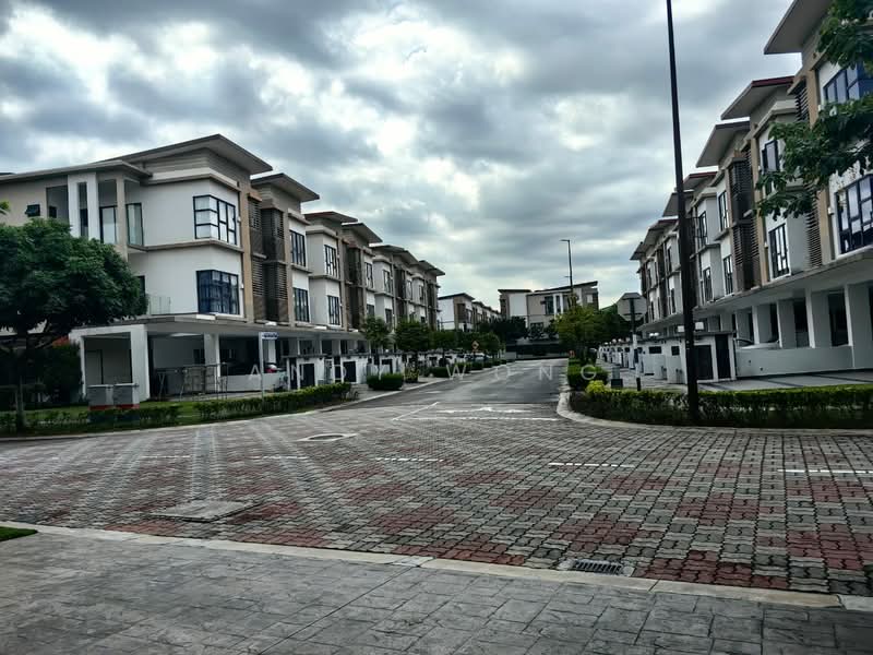 Townhouse for Rent in 16 Sierra (Puchong) - Andy Wong - Exterior - PropertyGuru.com.my