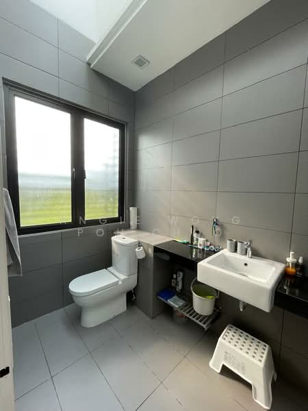 Townhouse for Rent in 16 Sierra (Puchong) - Angie Wong Poh Choo - Bathroom - PropertyGuru.com.my