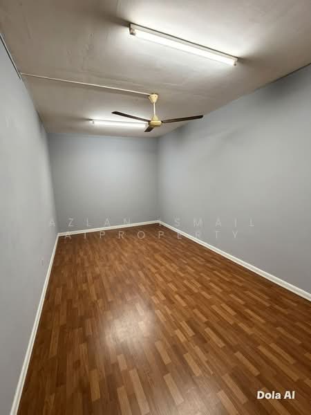 Rumah Flat untuk Dijual di Flat Taman Pelangi Indah - Azlan Ismail aiproperty - Interior - PropertyGuru.com.my