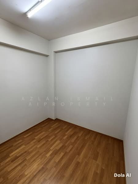 Rumah Flat untuk Dijual di Flat Taman Pelangi Indah - Azlan Ismail aiproperty - Interior - PropertyGuru.com.my