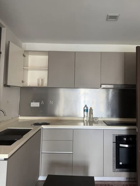 Service Residence for Rent at Crescent Bay Suites (Teluk Bayu) - Fanny Tan - Kitchen - PropertyGuru.com.my