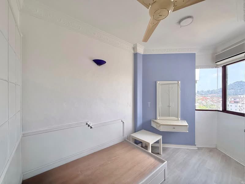 Kondominium untuk Dijual di Marina Bay Condominium - Kai Jun Tan - Bedroom - PropertyGuru.com.my