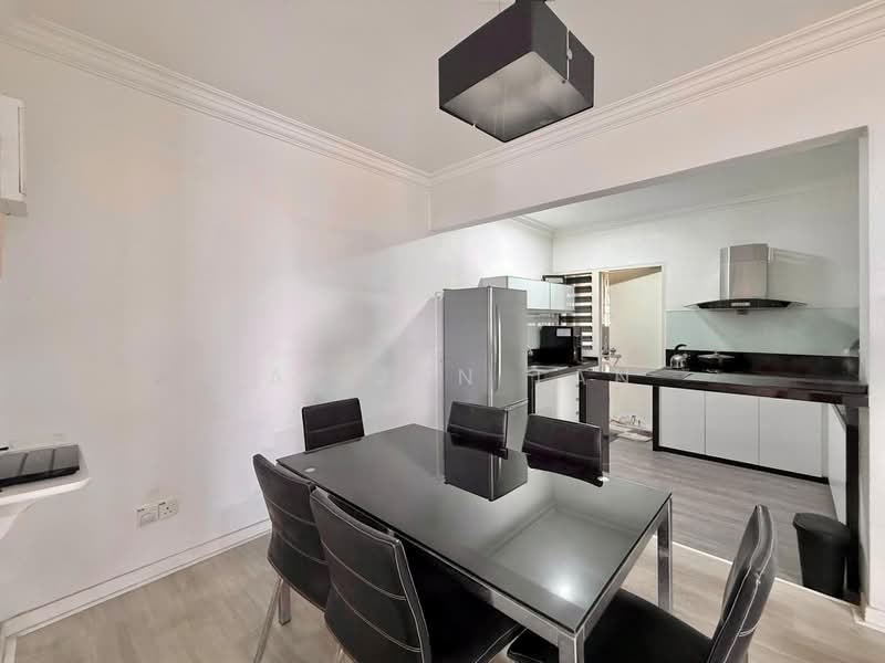 Kondominium untuk Dijual di Marina Bay Condominium - Kai Jun Tan - Dining Room - PropertyGuru.com.my