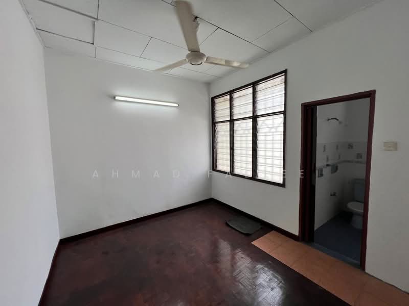 2-storey Terraced House for Sale in Bandar Baru Bangi (Selangor) - Ahmad Fadlee - PropertyGuru.com.my
