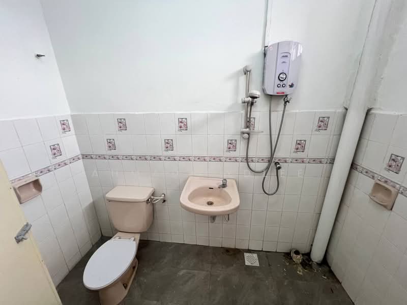 2-storey Terraced House for Sale in Bandar Baru Bangi (Selangor) - Ahmad Fadlee - PropertyGuru.com.my