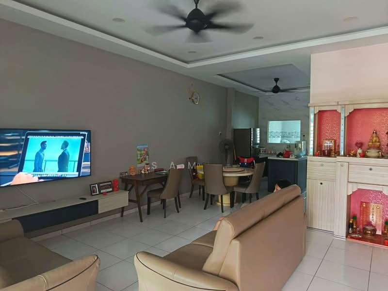 2-storey Terraced House for Sale in Taman Sri Perkasa (Ipoh) - Sam . - Living Room - PropertyGuru.com.my